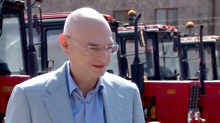 Mikael Vardanyan donated agricultural machinery and trucks amounting to 128 million drams to Tavush
